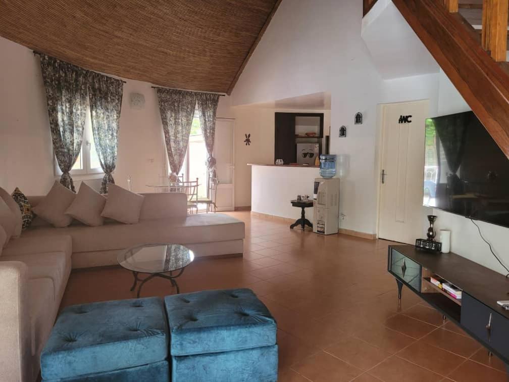 Villa Bord De Mer Avec Piscine Sali Tapé Exterior foto
